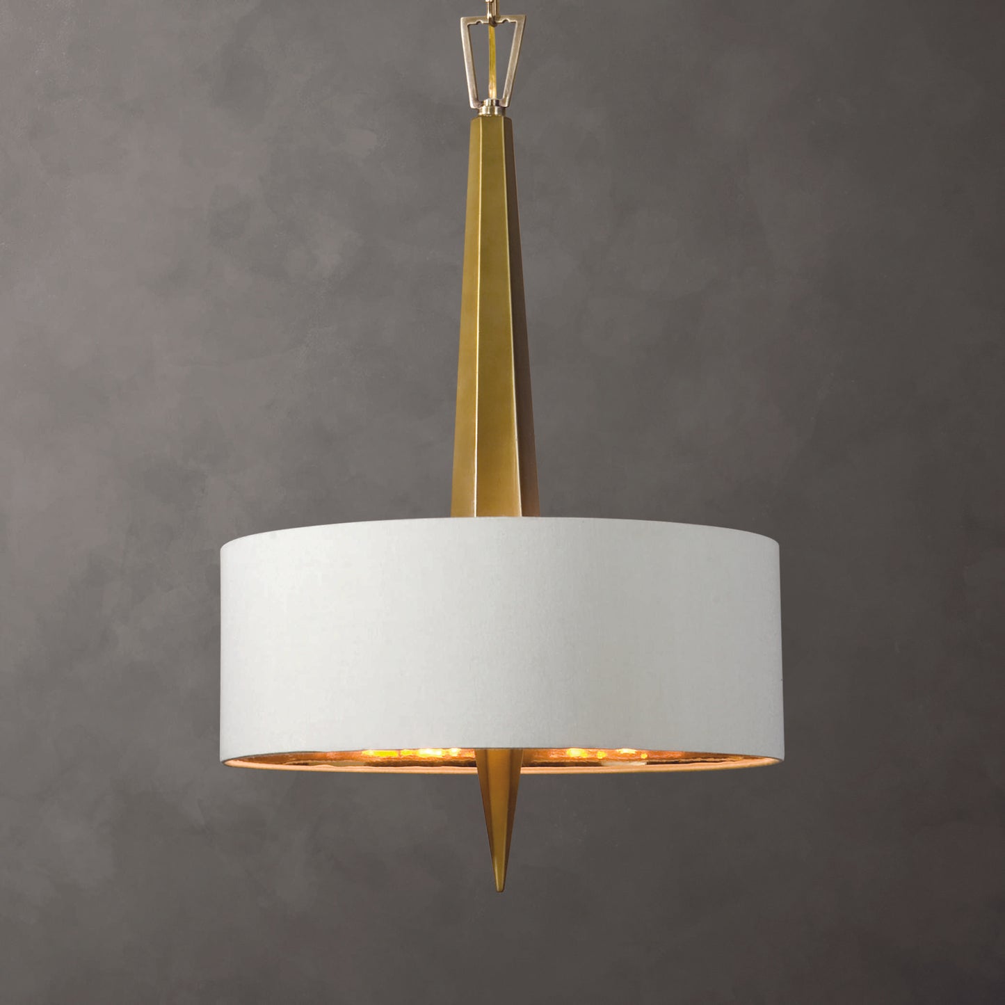 Obelisk, 3 Lt Chandelier