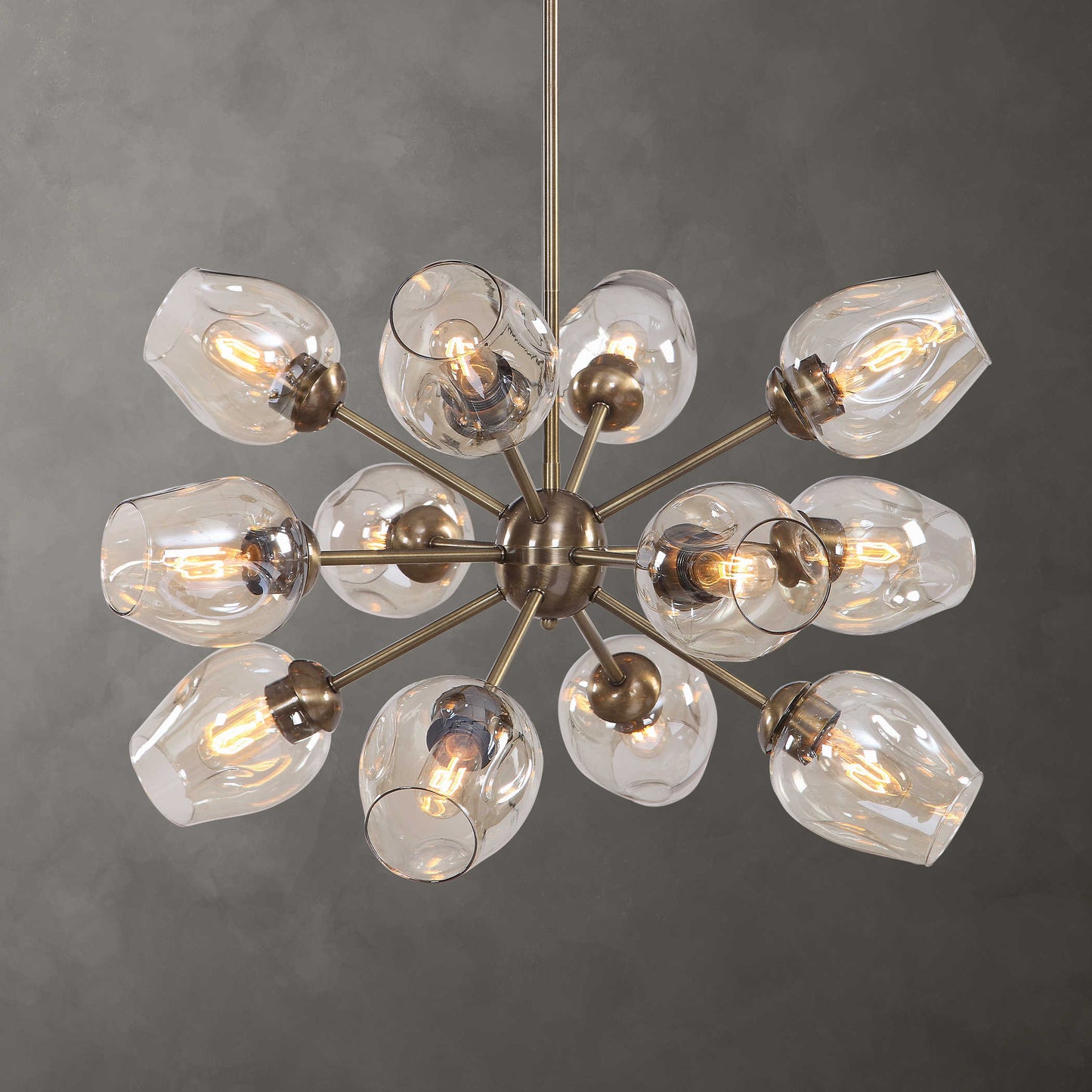 Schet, 12 Lt Chandelier