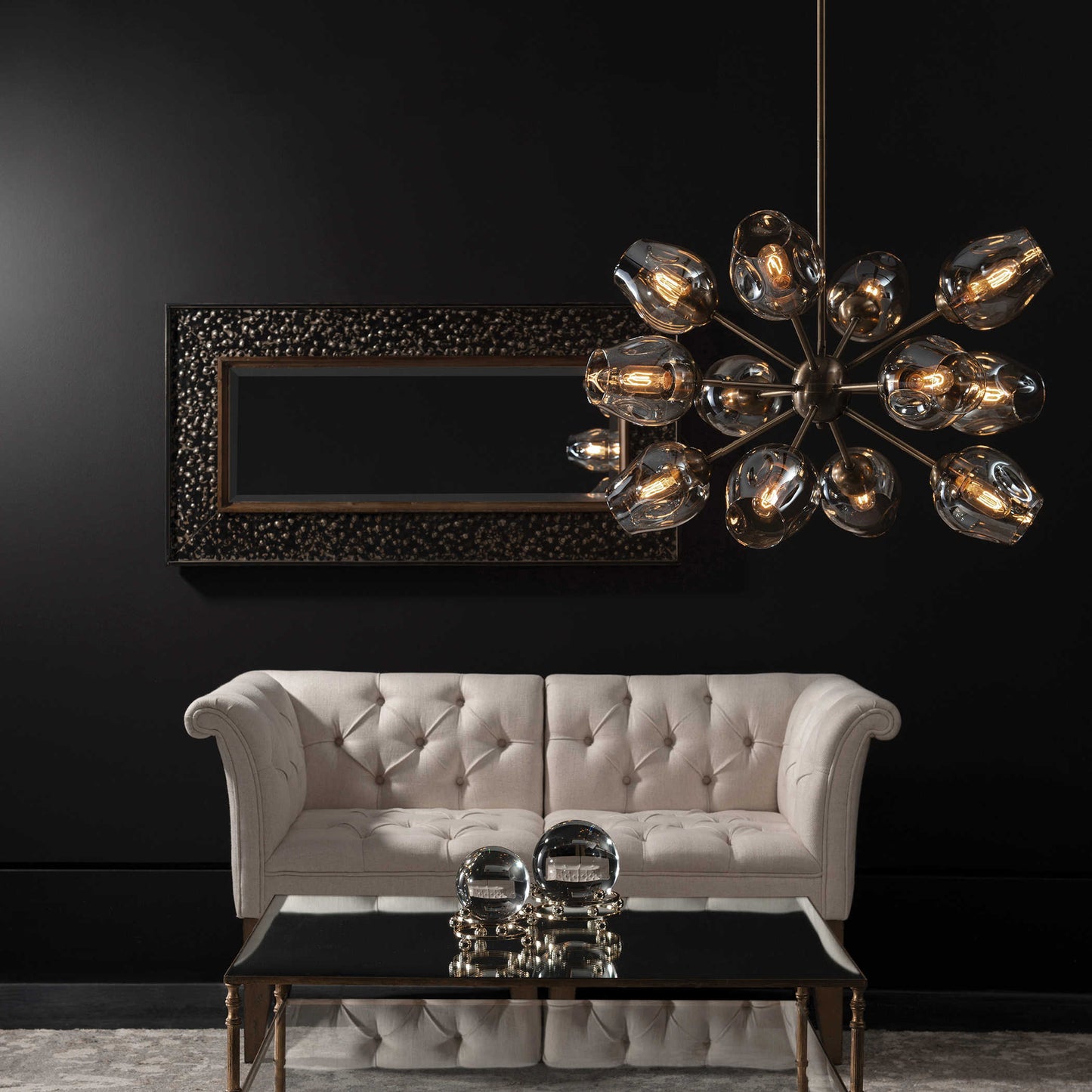 Schet, 12 Lt Chandelier
