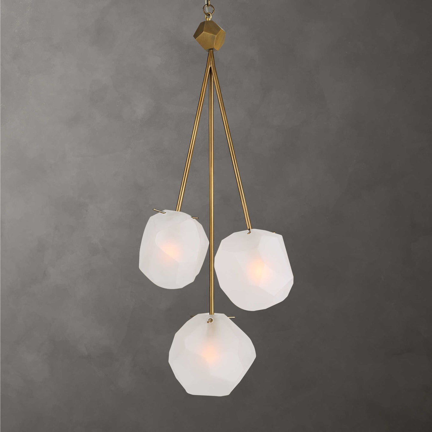 Ceodes, 3 Lt Pendant