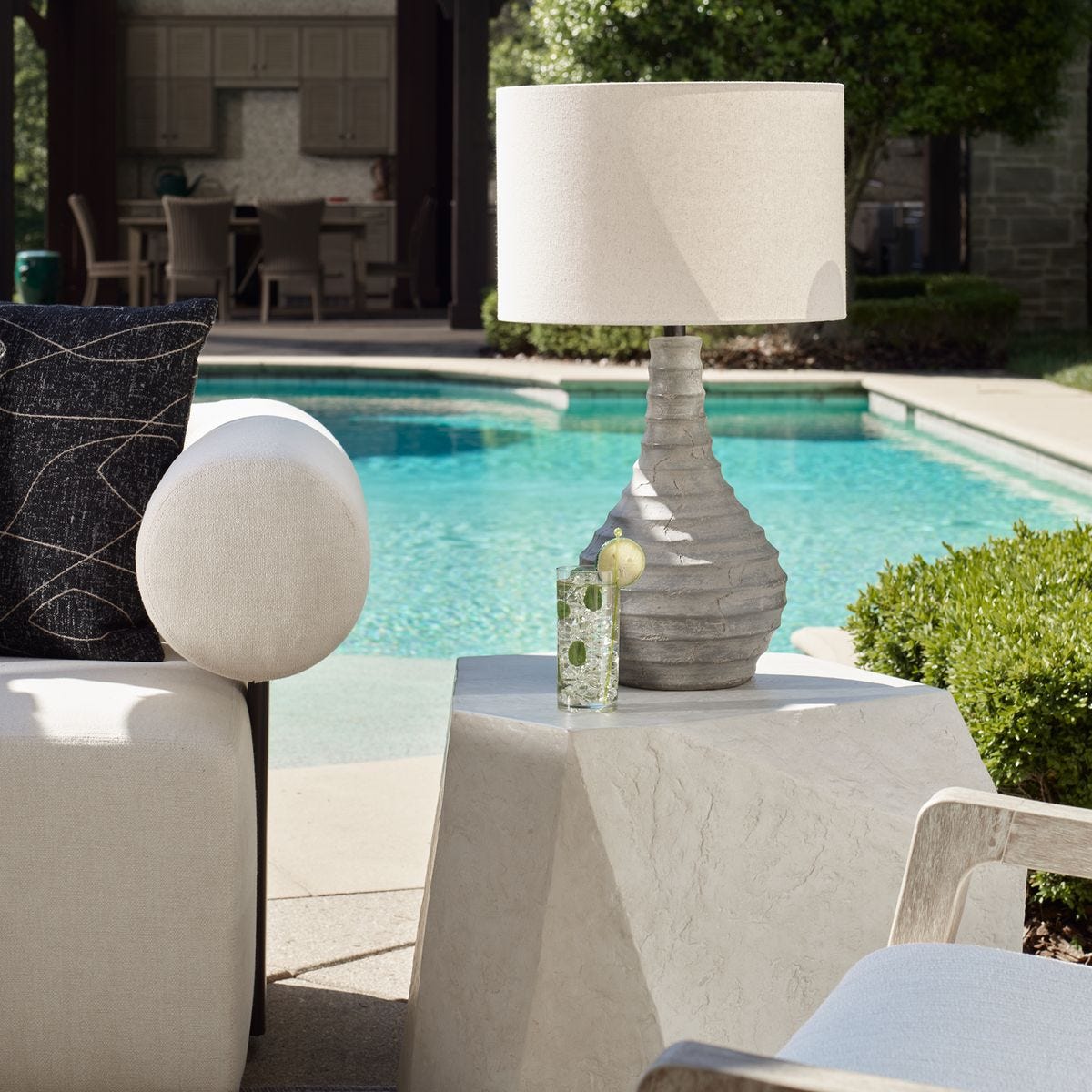 Outdoor Concrete Lamp