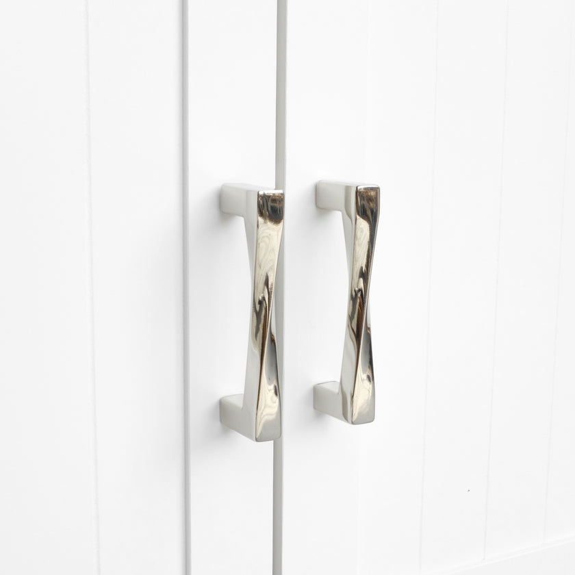Twist Cabinet Pull