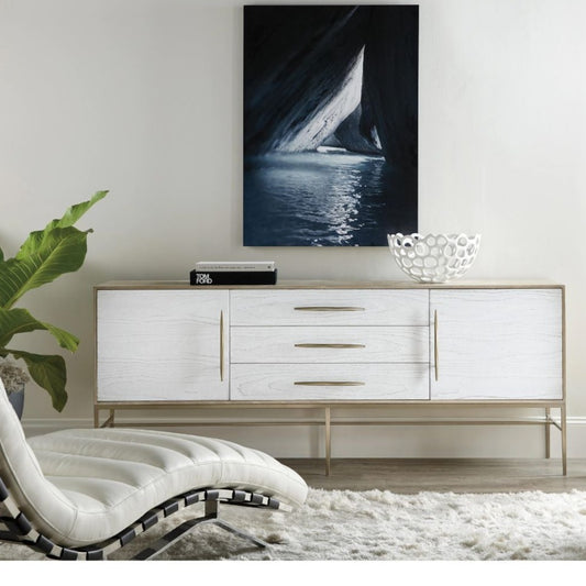 White 2dr, 3drw 80x18x32h