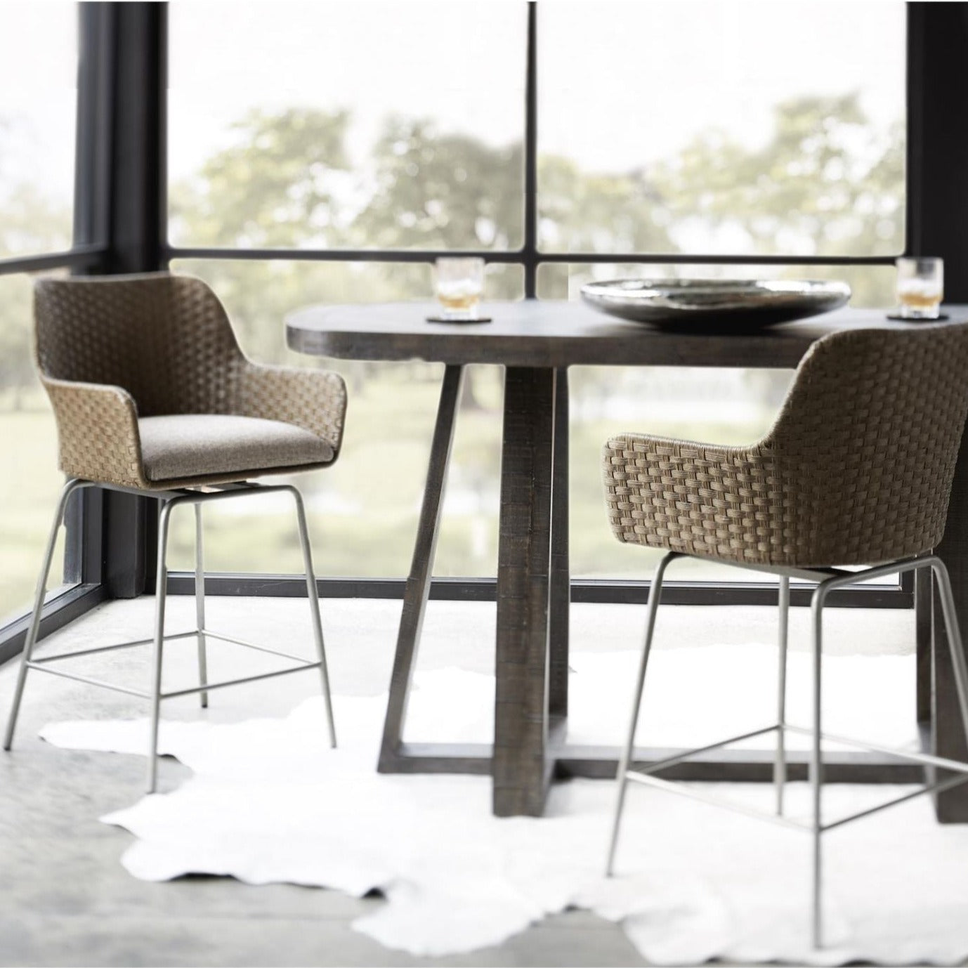 Swivel bar or counter 20