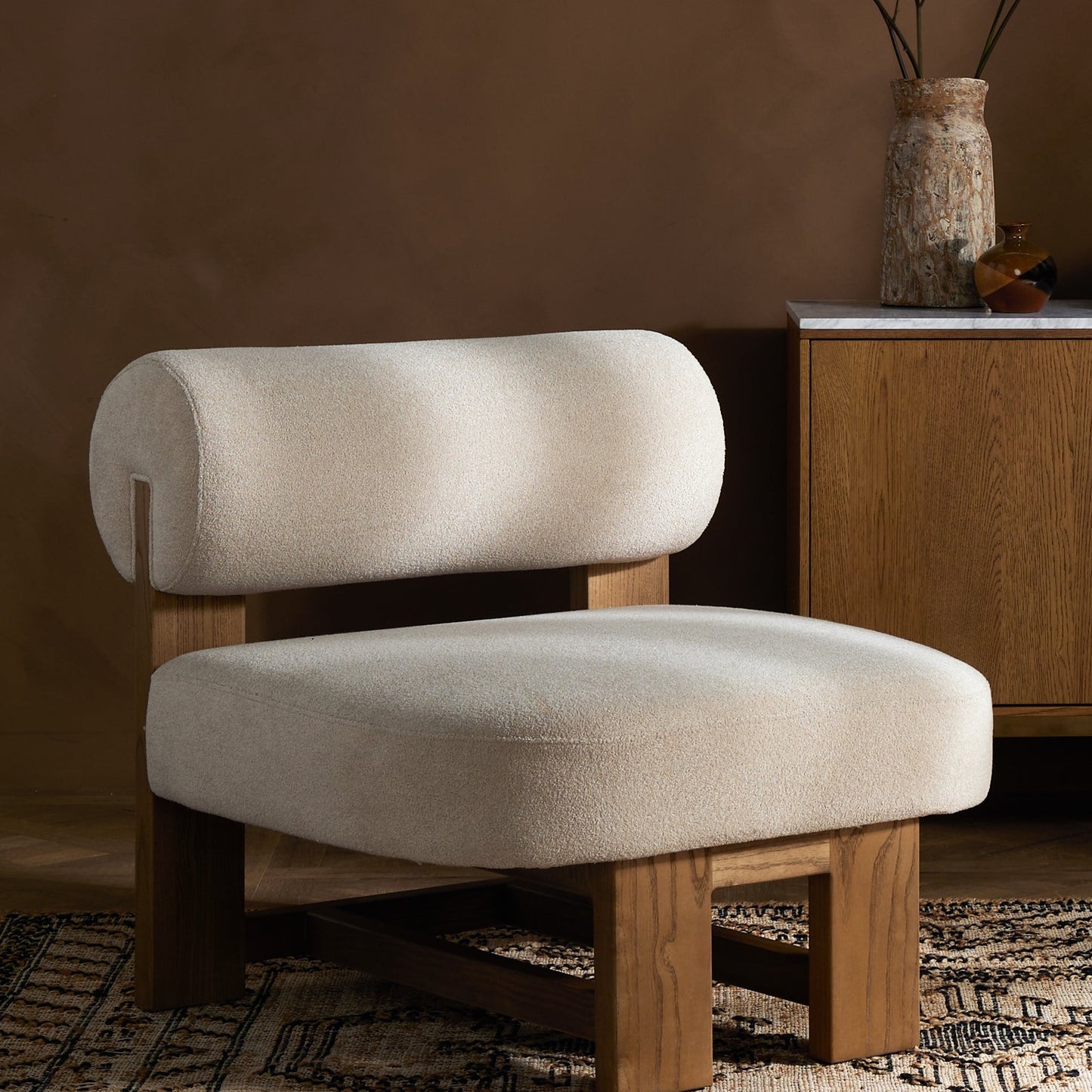 Oyster spa chair