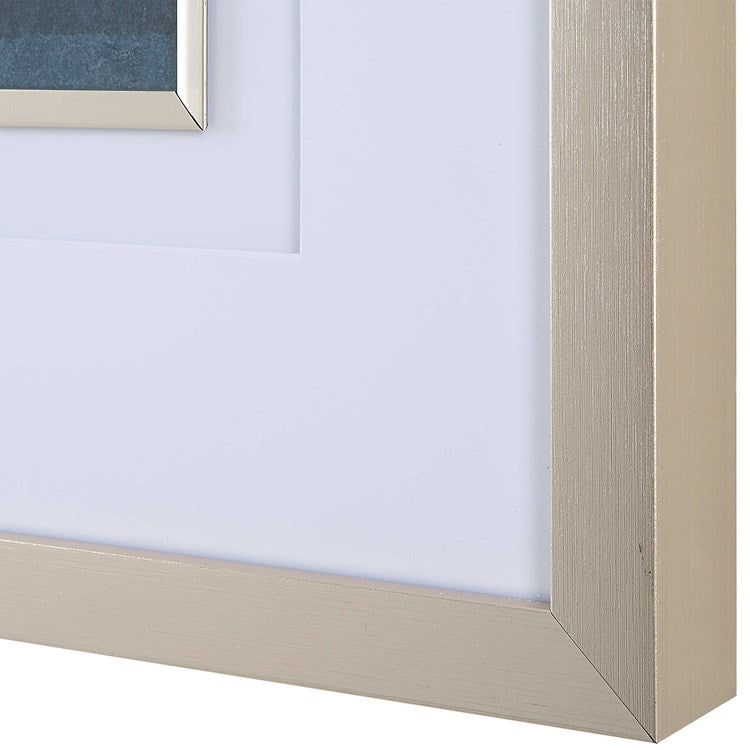 Frame Close-Up