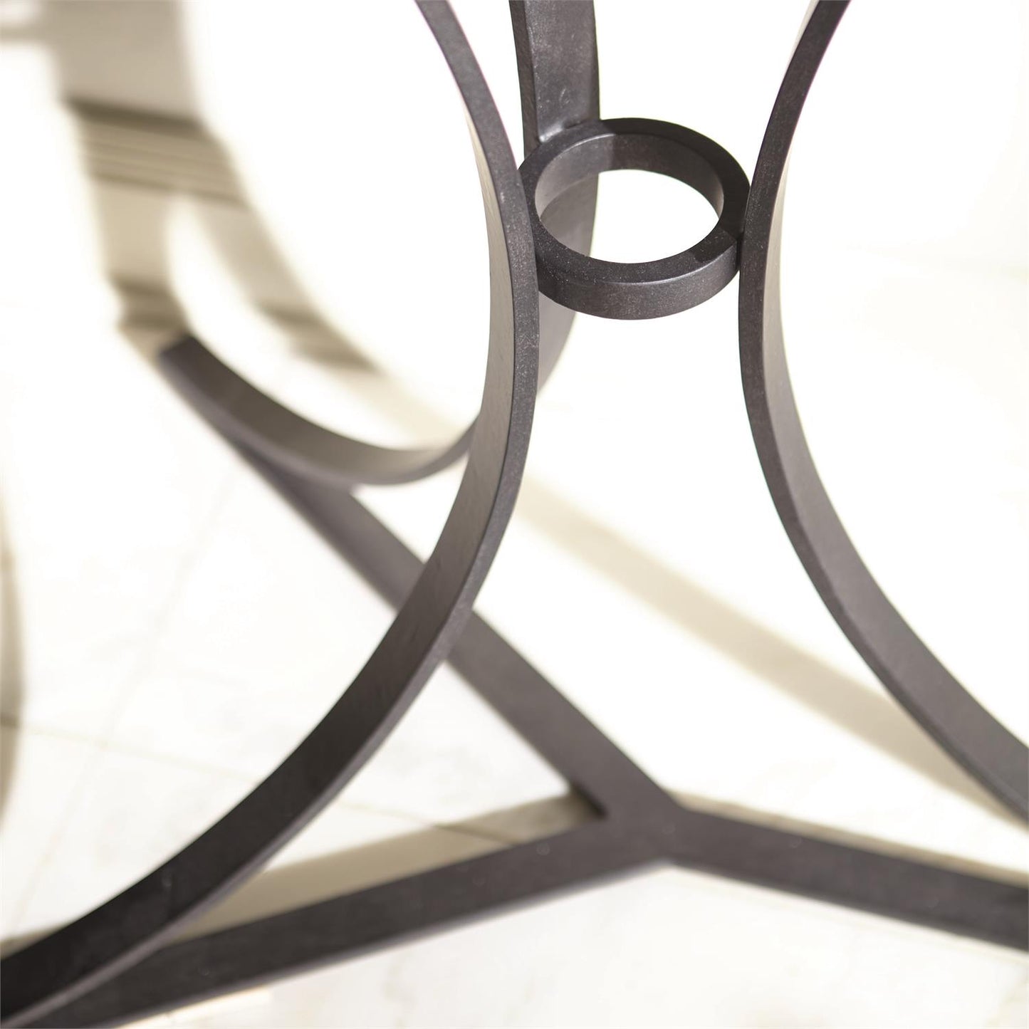 Elegant lines, 78x22x34