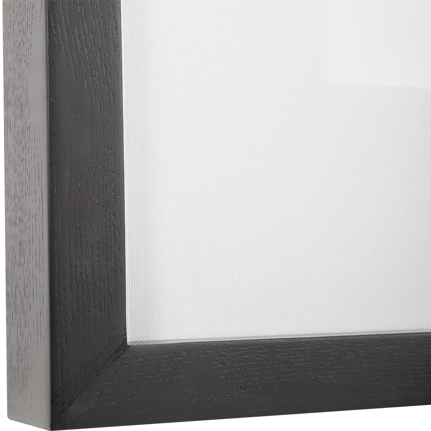 Close up shot of the black frame.
