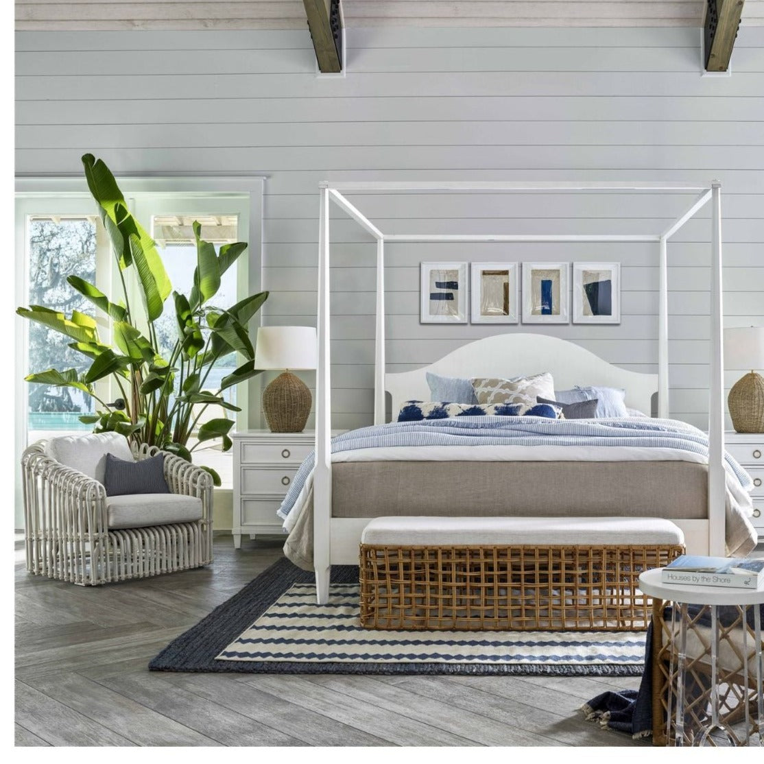 White canopy, EK, Q