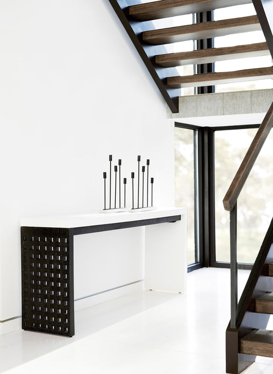 Sleek concrete, 76x18x33