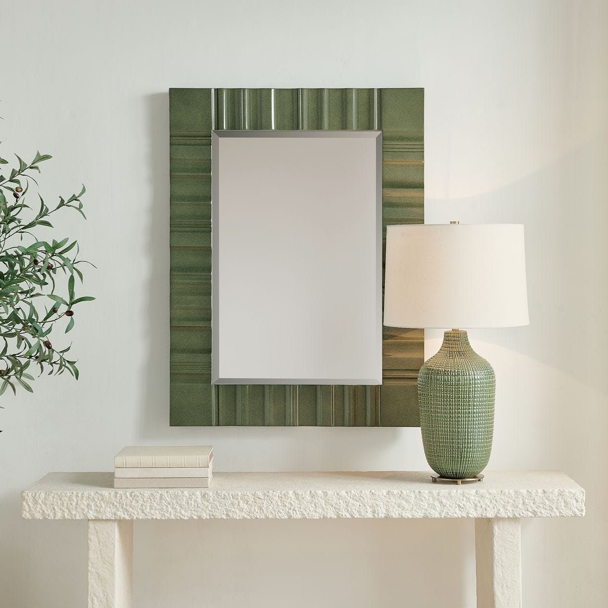 Quincey Mirror