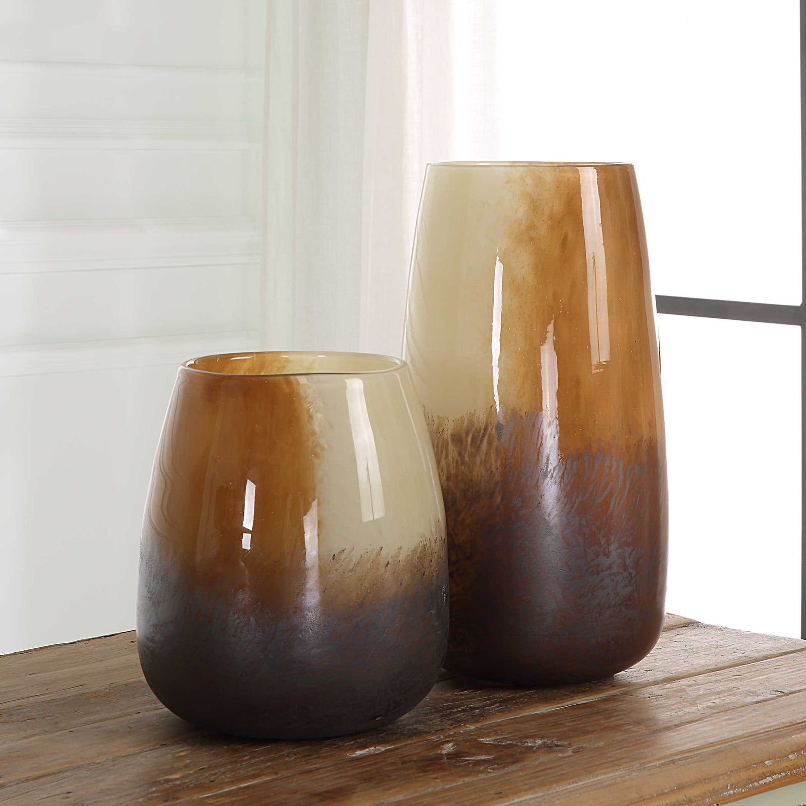 Desey Vases, S/2