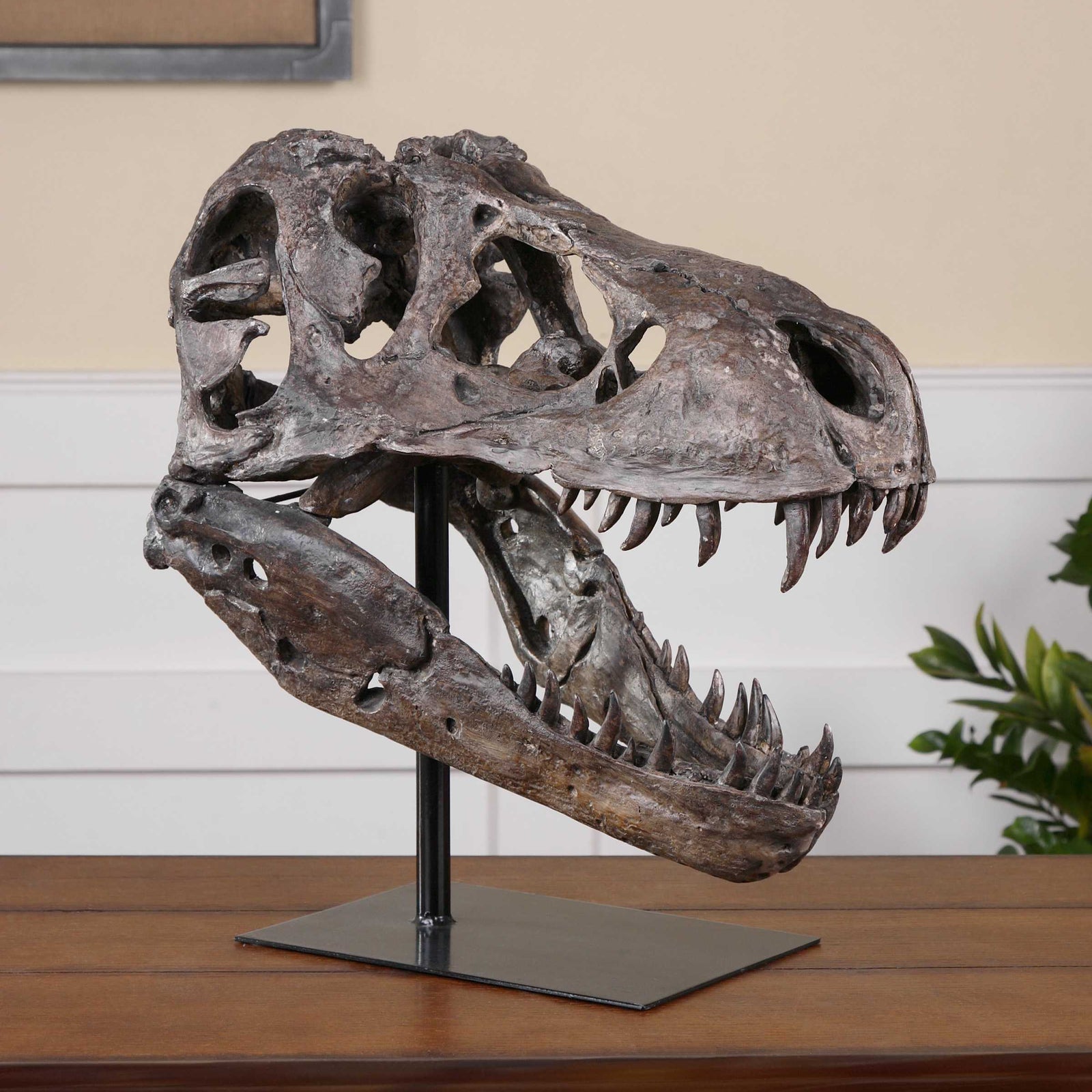 Tyrannosaurus Skull Sculpture