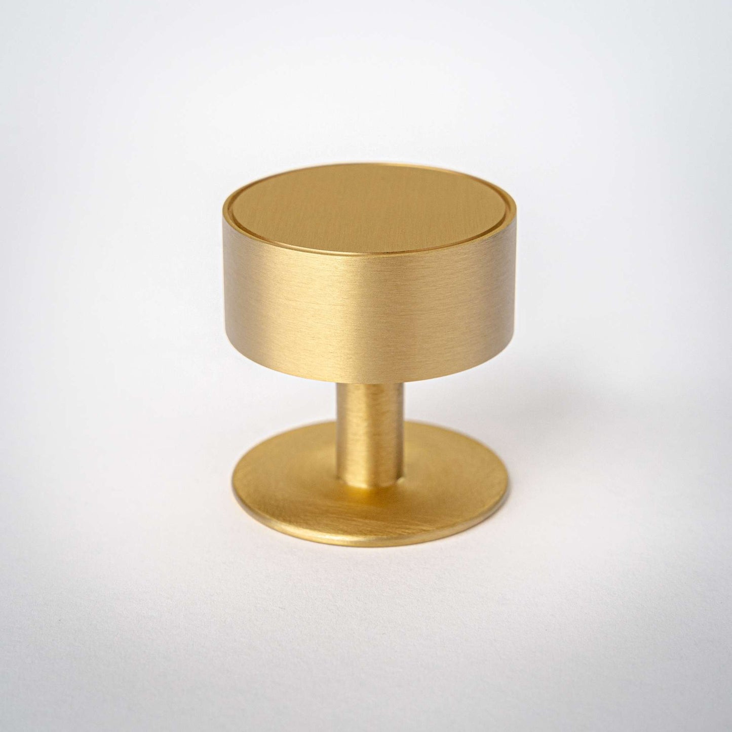 Gateau, Solid Brass Knobs
