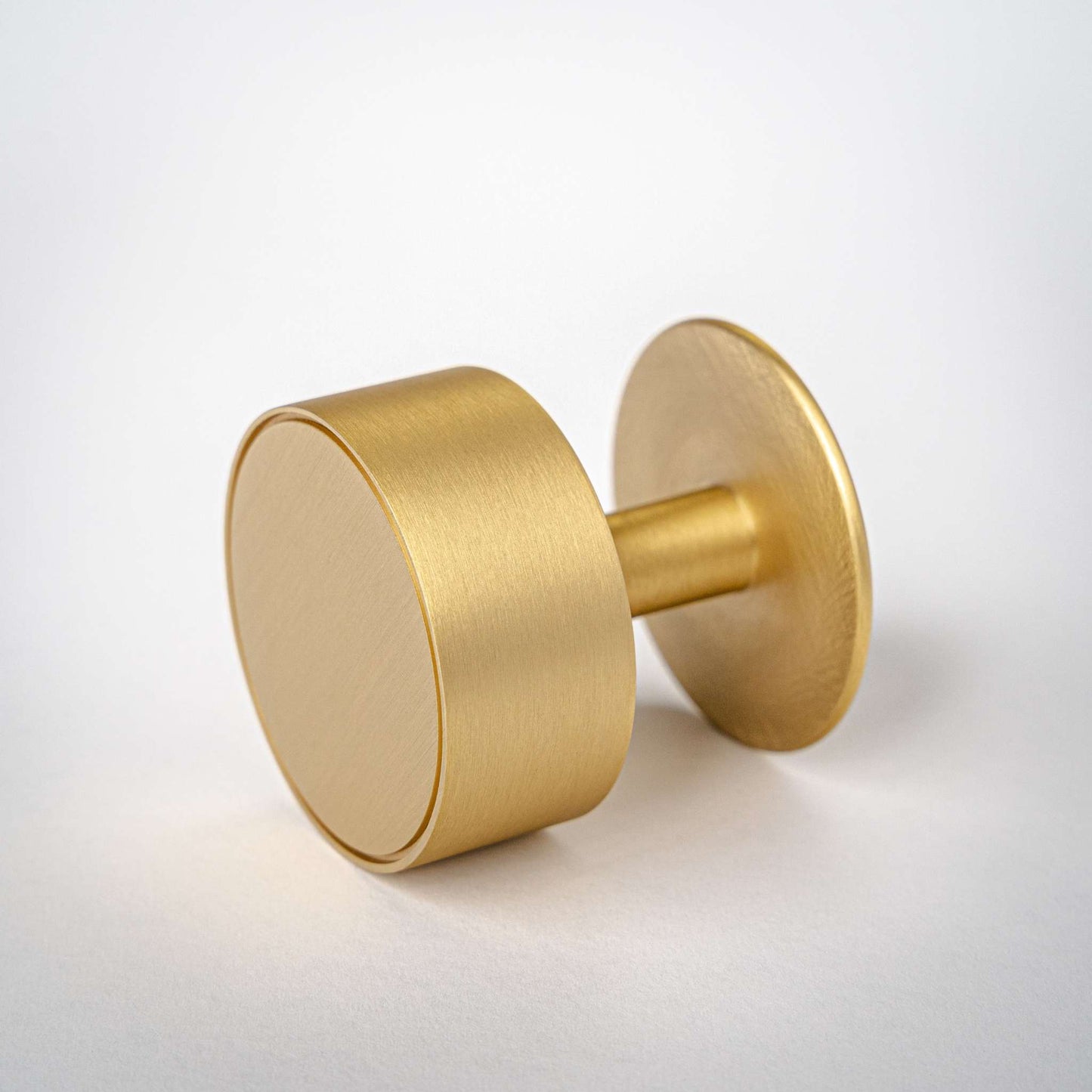 Gateau, Solid Brass Knobs