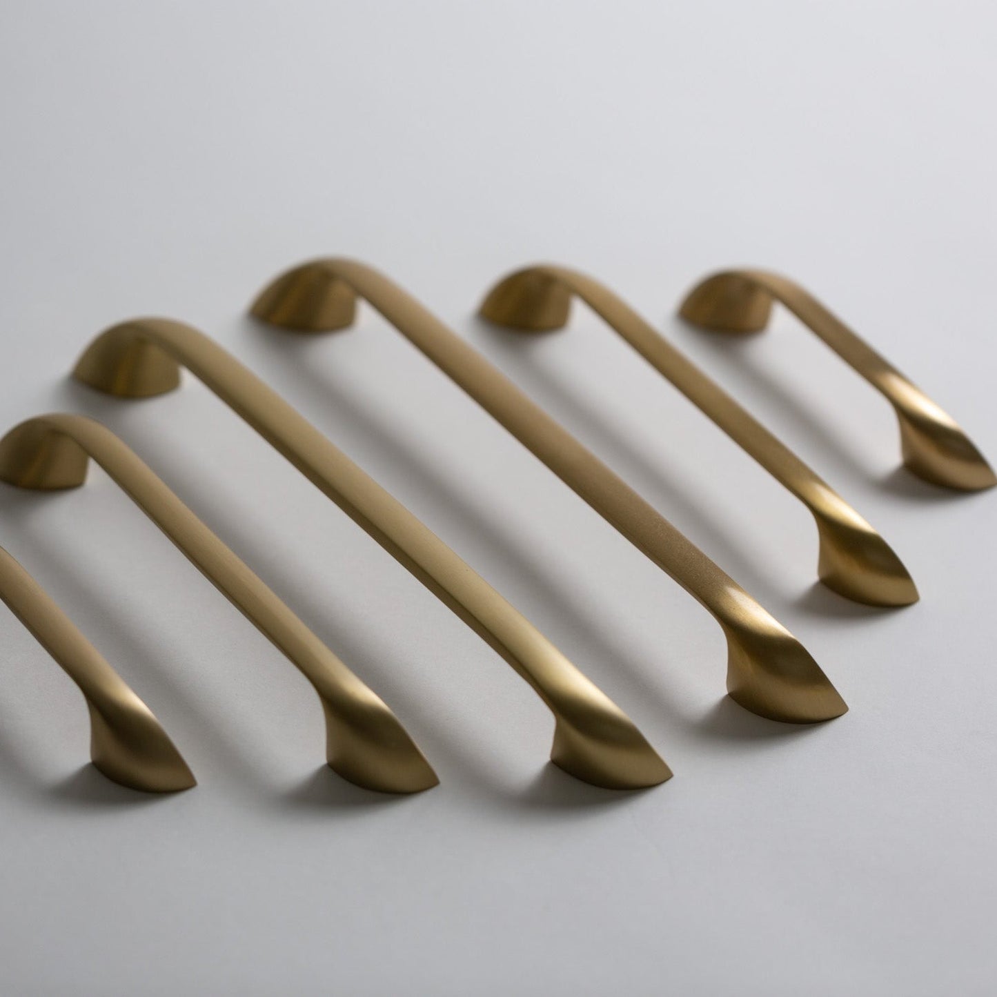 Twist, Solid Brass Cabinet Pulls