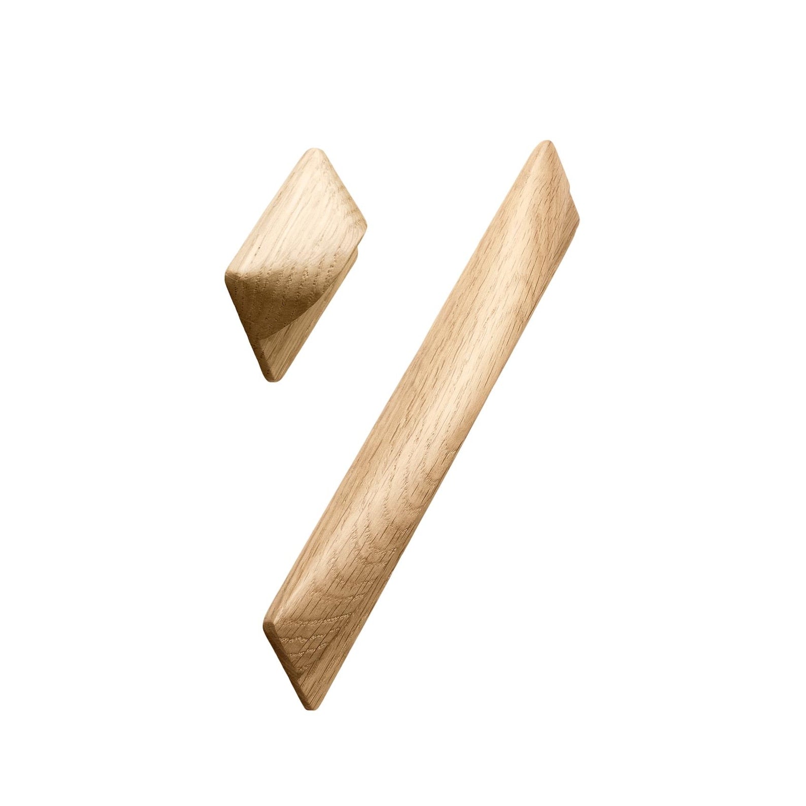 Oak Wood Cup "Taurus" Lacquered Drawer Pulls