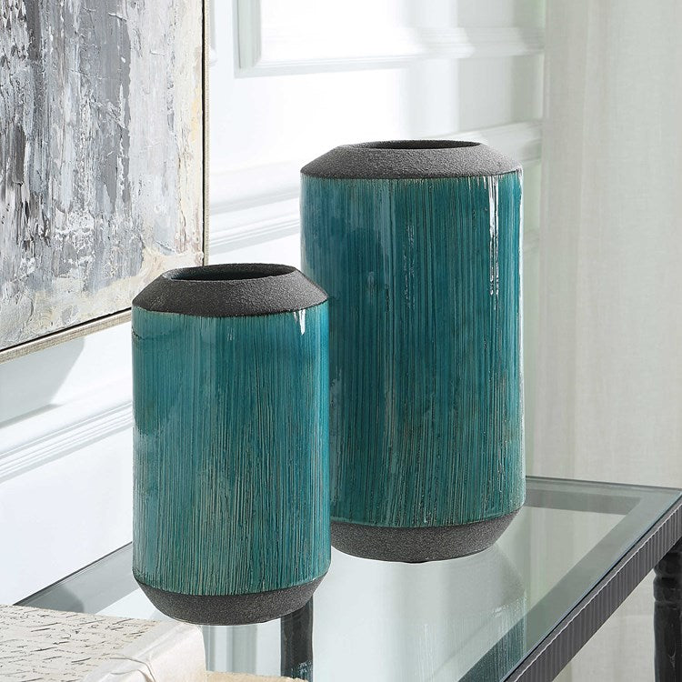 Mela Vases, S/2